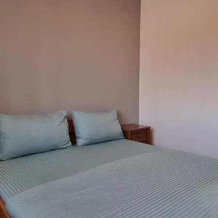 Appartement Idila Sea Front Apartments *